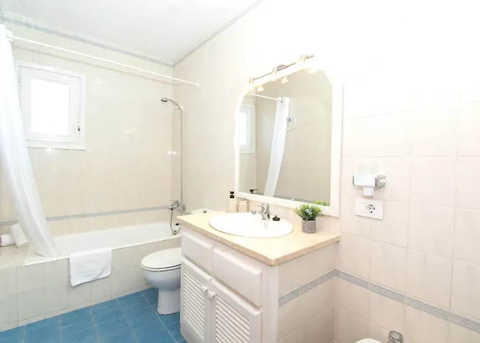 Che By Sonne Cala Galdana (Menorca)